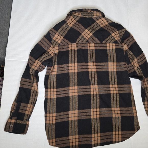 Weekends Everyday Flannel Button Down Shirt - Picture 3 of 3